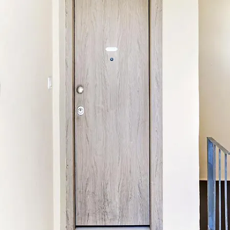 Ionian Citizen Penthouse Apartman *